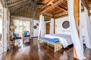 Bocas del Toro Escape - "Over Water Pool Villa"